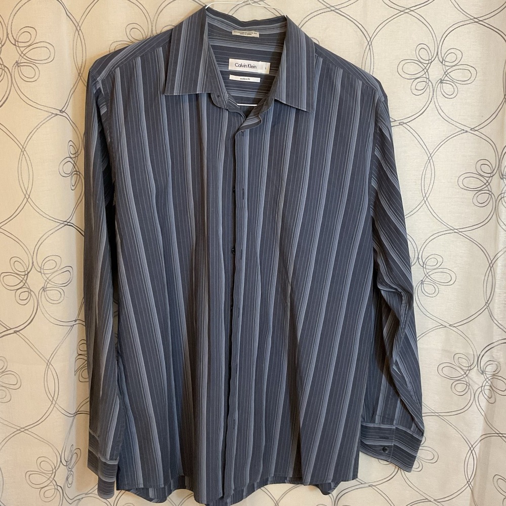 Men's Calvin Klein Blue Stripe Button Up Long Sleeve Shirt Modern Fit Size Large